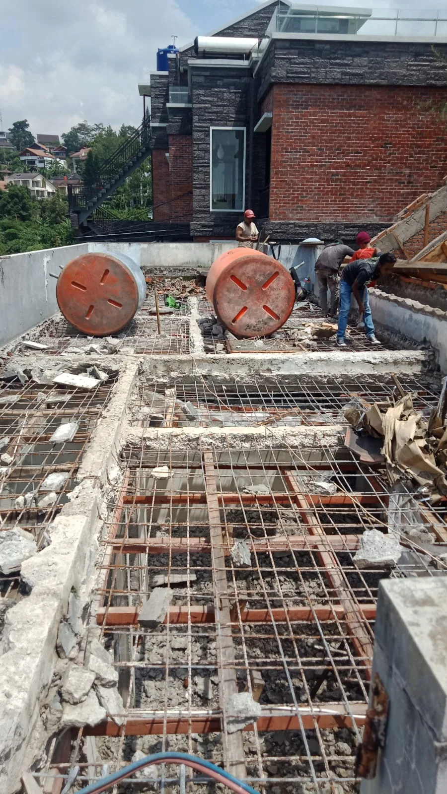 Bongkar Rumah Bandung